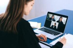 Best AI Meeting Assistant for Zoom (2026): We Tested 5 and This One Wins